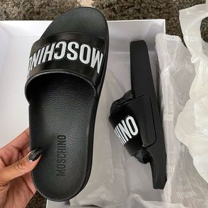 Moschino slides